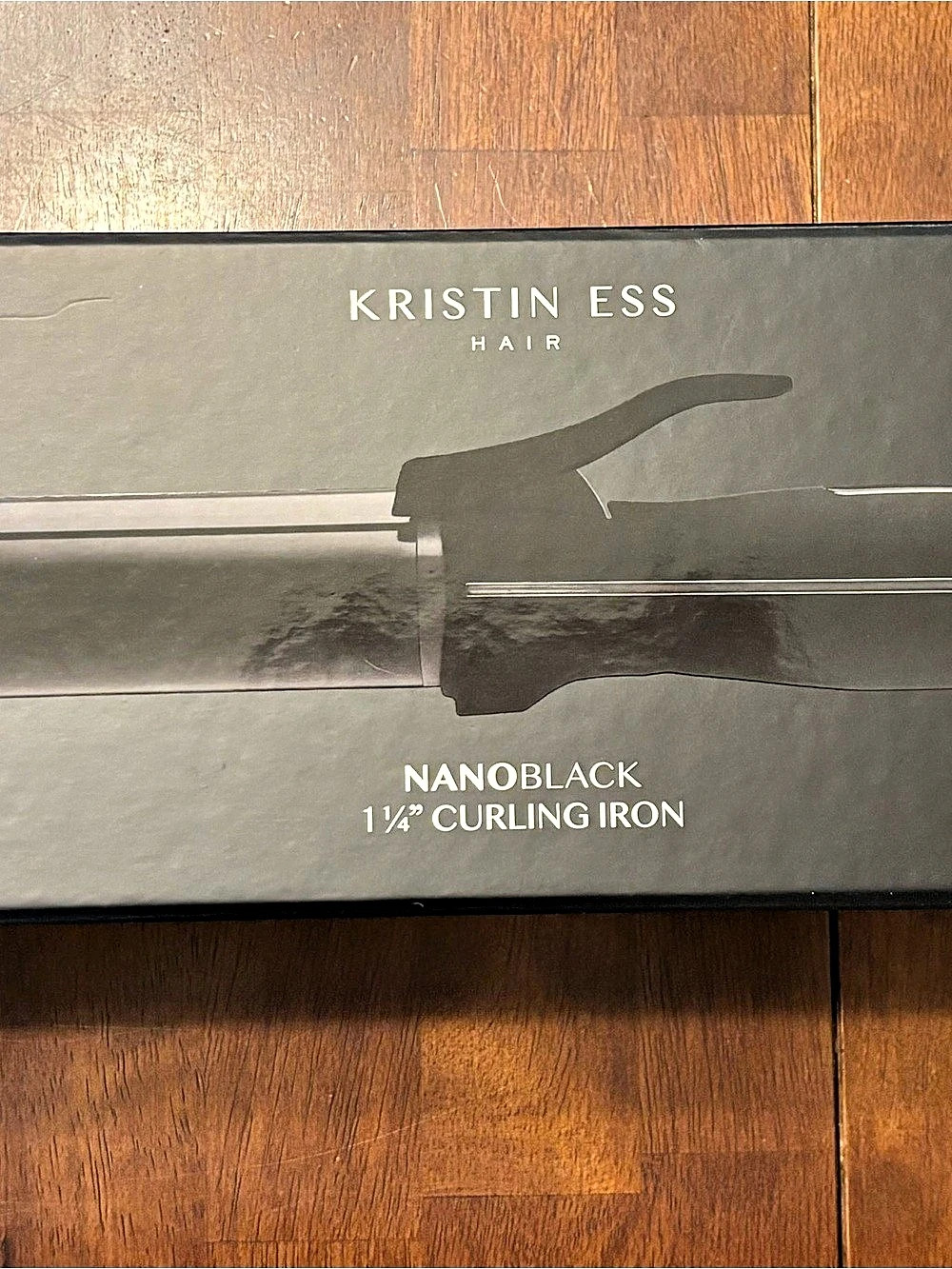 Kristin Ess Hair NanoBlack 1.25" Ceramic Curling Iron Black NWT Open Box